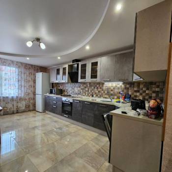 Продается 3-х комнатная квартира, 90 м²