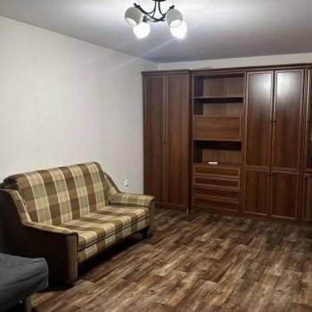Сдается 1-комнатная квартира, 38 м²