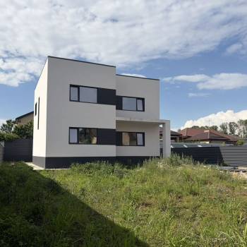 Продается Дом, 220 м²
