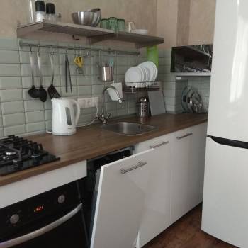 Продается 1-комнатная квартира, 42 м²
