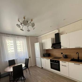 Сдается 1-комнатная квартира, 48 м²