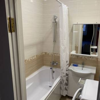 Сдается 2-х комнатная квартира, 70 м²