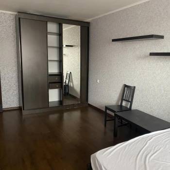Сдается 1-комнатная квартира, 42 м²