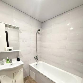 Продается 2-х комнатная квартира, 75 м²