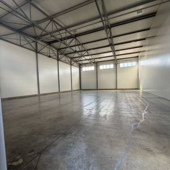 Сдается Нежилое помещение, 467 м²