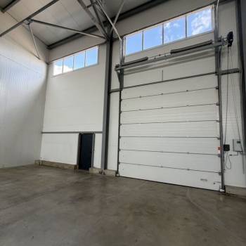 Сдается Нежилое помещение, 467 м²