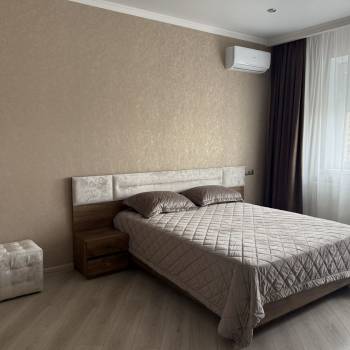 Сдается 1-комнатная квартира, 43 м²