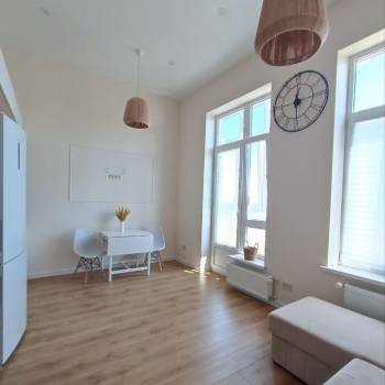 Продается 1-комнатная квартира, 38 м²