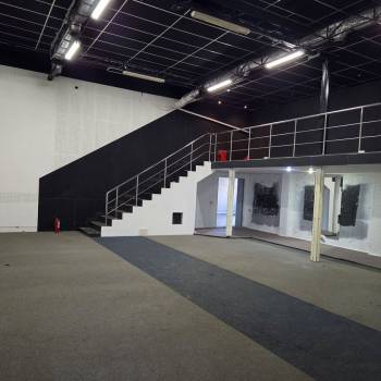 Продается Нежилое помещение, 233 м²