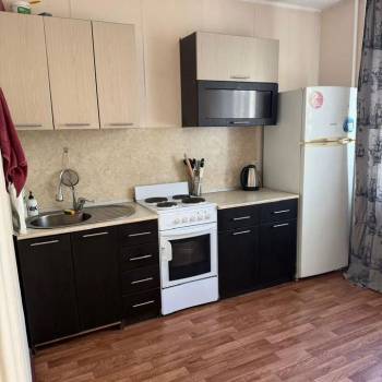 Сдается 1-комнатная квартира, 38 м²