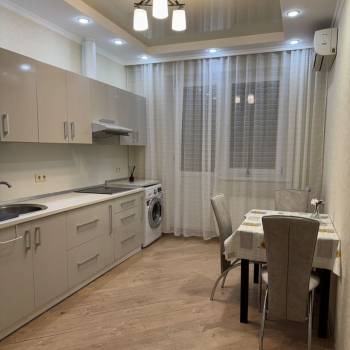 Сдается 1-комнатная квартира, 43,4 м²