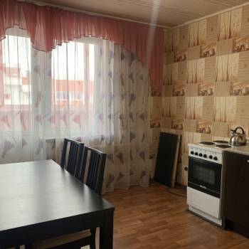 Продается 1-комнатная квартира, 35 м²