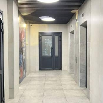 Сдается 1-комнатная квартира, 54 м²