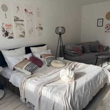 Продается 1-комнатная квартира, 40 м²