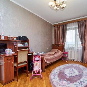 Продается Многокомнатная квартира, 88,6 м²