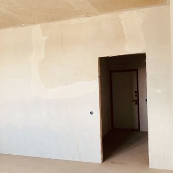Продается 1-комнатная квартира, 44 м²