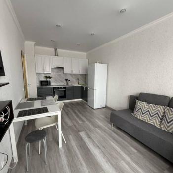 Сдается 1-комнатная квартира, 38 м²