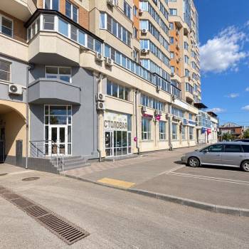 Сдается Нежилое помещение, 670 м²