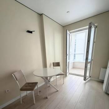 Продается 1-комнатная квартира, 37 м²