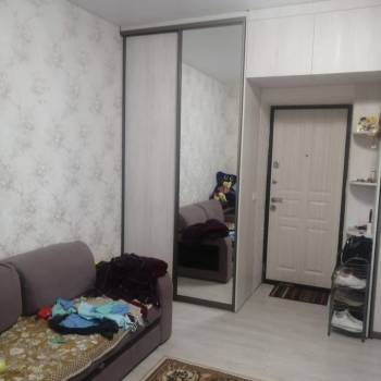 Продается 1-комнатная квартира, 38 м²