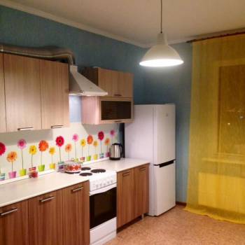 Сдается 1-комнатная квартира, 42 м²