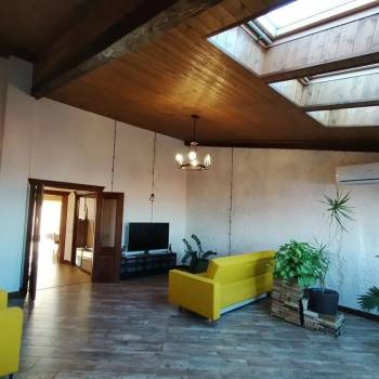 Сдается 2-х комнатная квартира, 89 м²