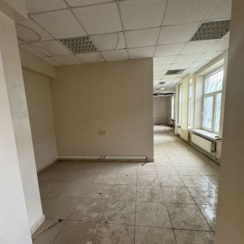 Продается Нежилое помещение, 142 м²