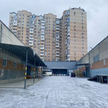 Сдается Нежилое помещение, 320 м²