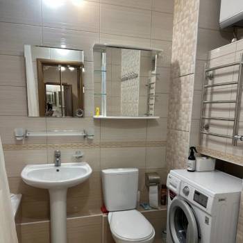 Сдается 1-комнатная квартира, 42 м²