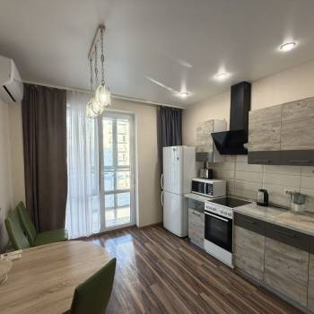 Сдается 1-комнатная квартира, 42 м²