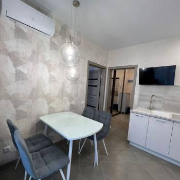 Продается 1-комнатная квартира, 39 м²