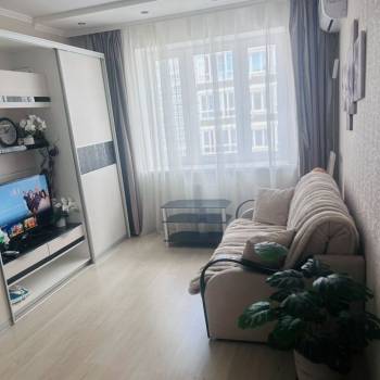 Сдается 1-комнатная квартира, 37 м²