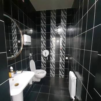 Сдается Нежилое помещение, 200 м²