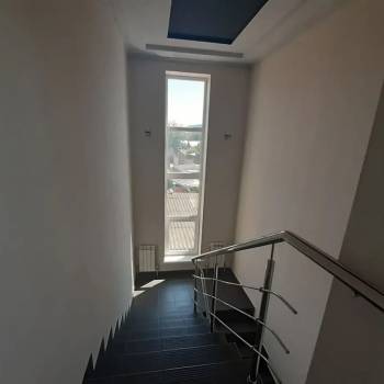 Сдается Нежилое помещение, 200 м²