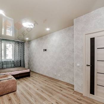 Сдается 1-комнатная квартира, 42 м²