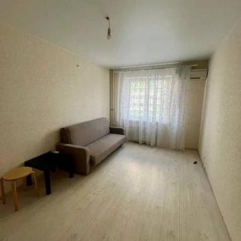 Продается 1-комнатная квартира, 36 м²