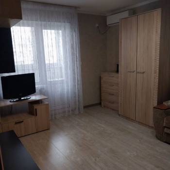 Сдается 1-комнатная квартира, 36 м²
