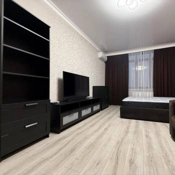 Сдается 1-комнатная квартира, 55 м²