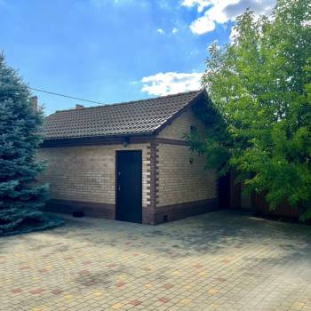 Продается Дом, 180 м²