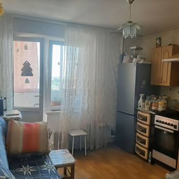 Продается 1-комнатная квартира, 37,6 м²
