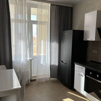 Сдается 1-комнатная квартира, 45 м²