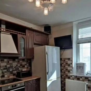 Сдается 1-комнатная квартира, 42 м²