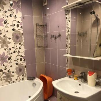 Сдается 2-х комнатная квартира, 74 м²