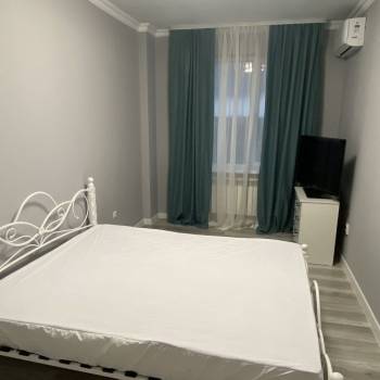 Сдается 1-комнатная квартира, 38 м²