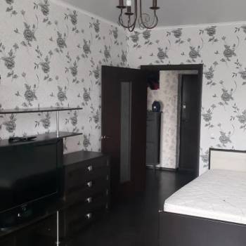 Сдается 1-комнатная квартира, 43 м²