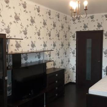 Сдается 1-комнатная квартира, 43 м²