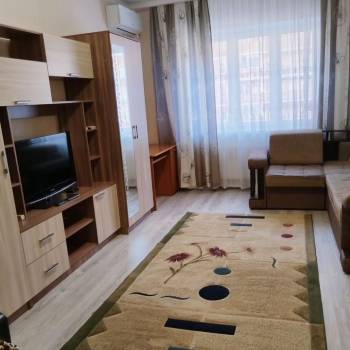 Сдается 1-комнатная квартира, 40 м²