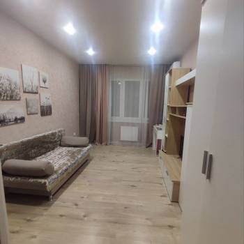 Сдается 1-комнатная квартира, 40 м²