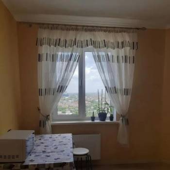 Сдается 1-комнатная квартира, 42 м²