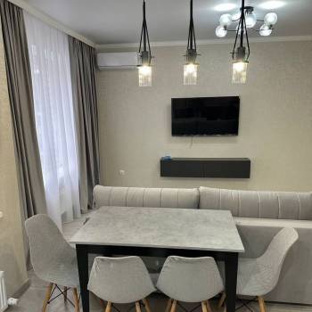Сдается 1-комнатная квартира, 49,2 м²